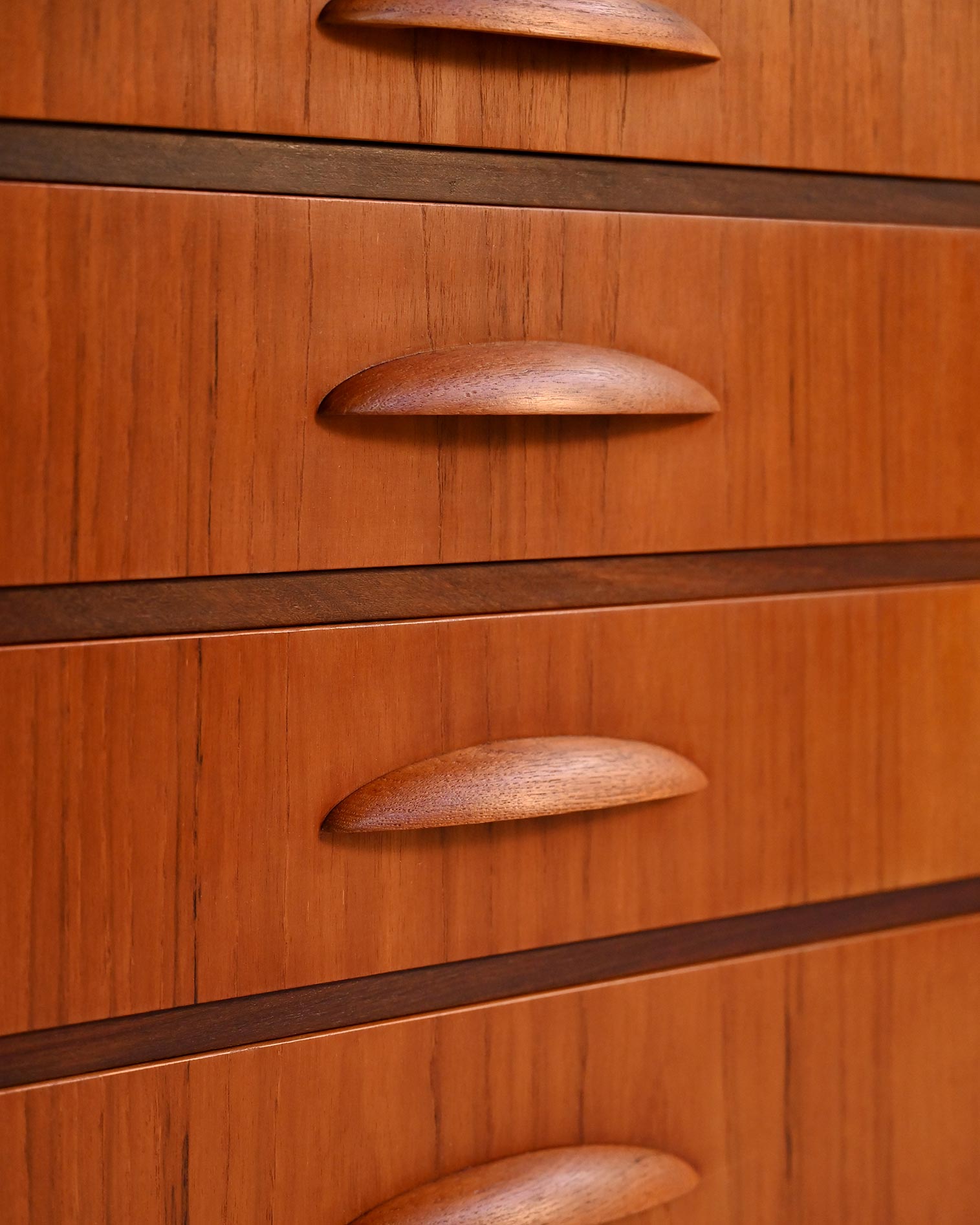Highboard danese in teak e mogano, anni ’50 6
