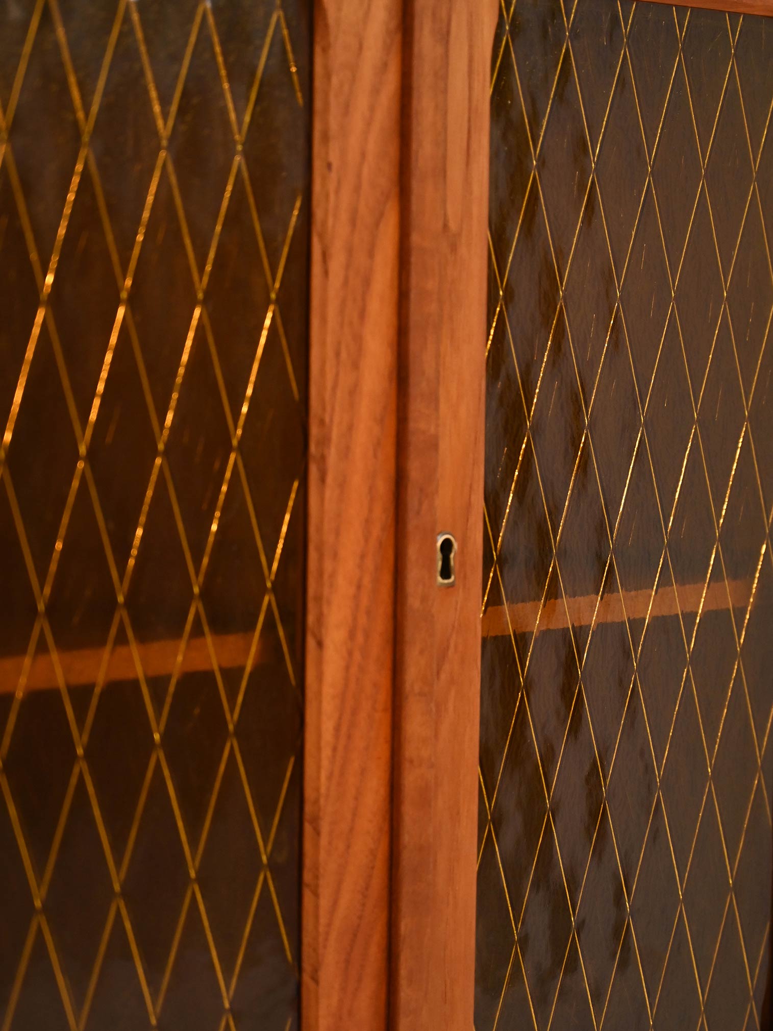 Angoliera scandinava mid-century in teak, anni ’50