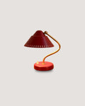 Lampada da tavolo rossa prodotta da Ringus, anni ‘50