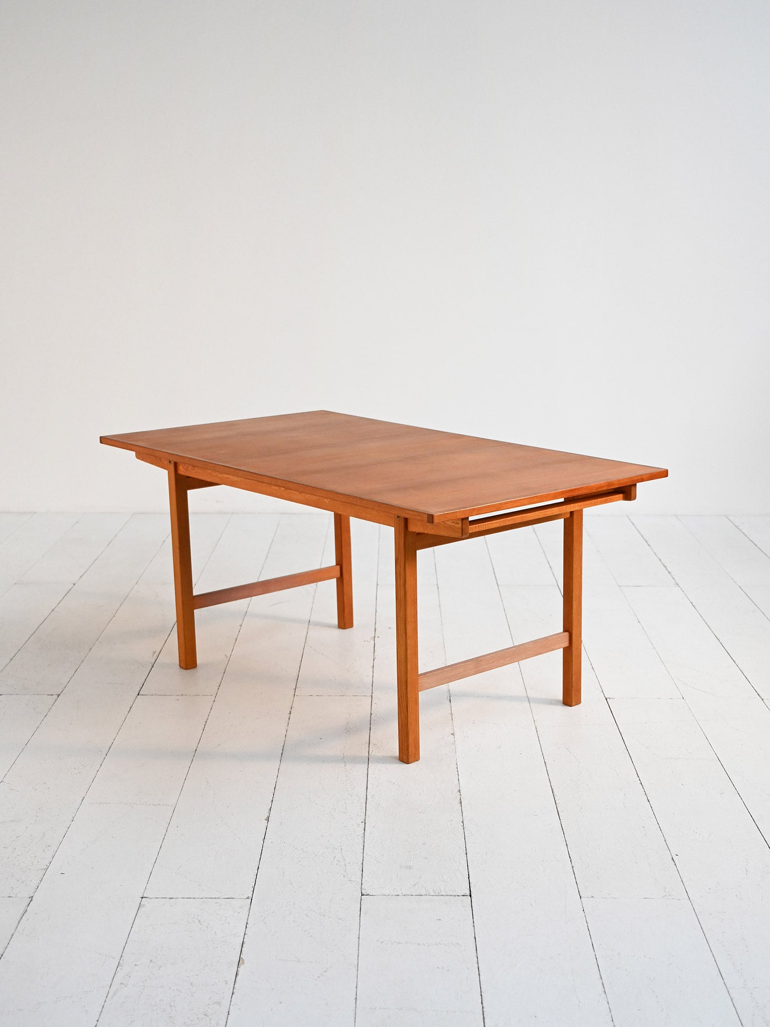 Tavolo scandinavo allungabile in teak e rovere anni ’60 4