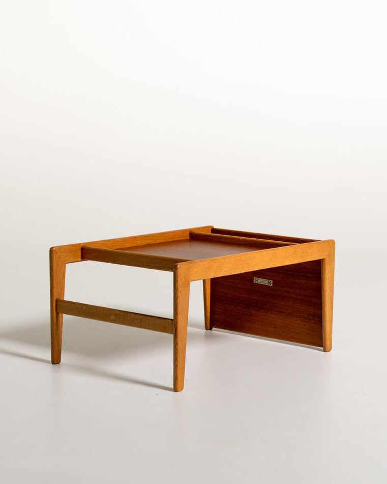 Comodino “Nikko” in teak e rovere di Yngvar Sandström per NK, Svezia, anni '60
