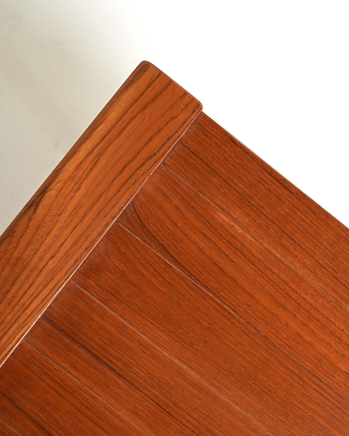 Panca scandinava in teak con vano portapiante, anni '60