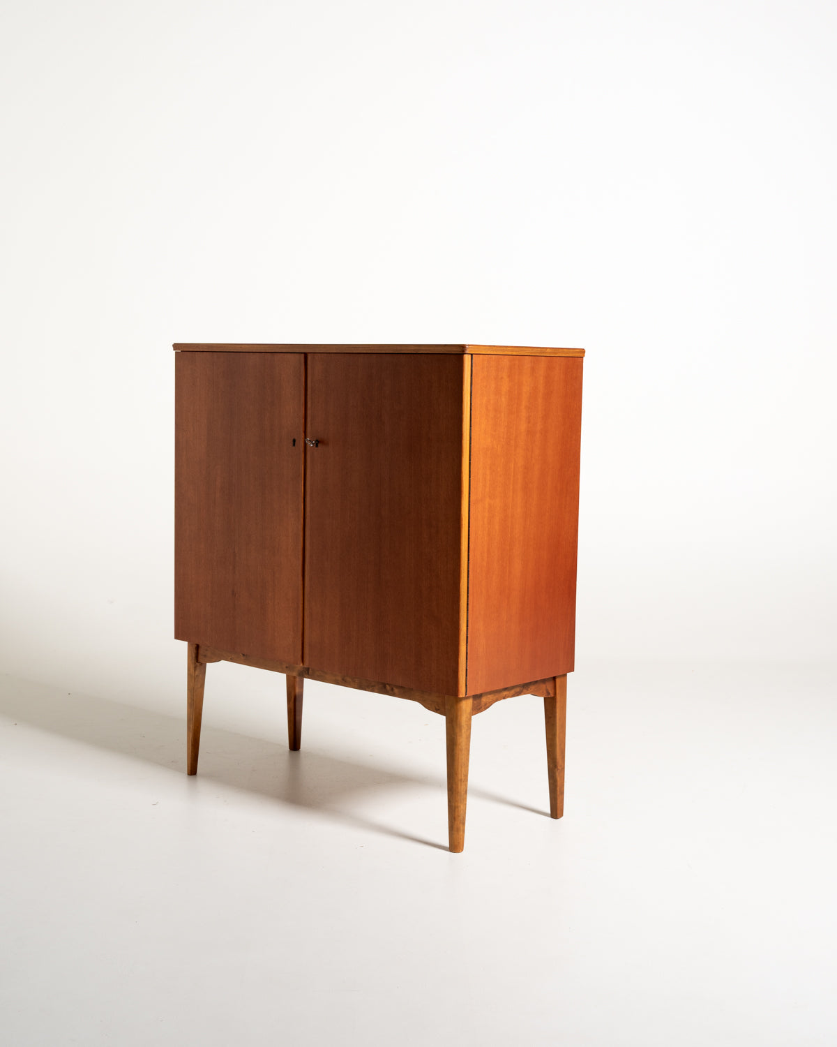 Cabinet svedese di Ferdinand Lundquist, anni '50