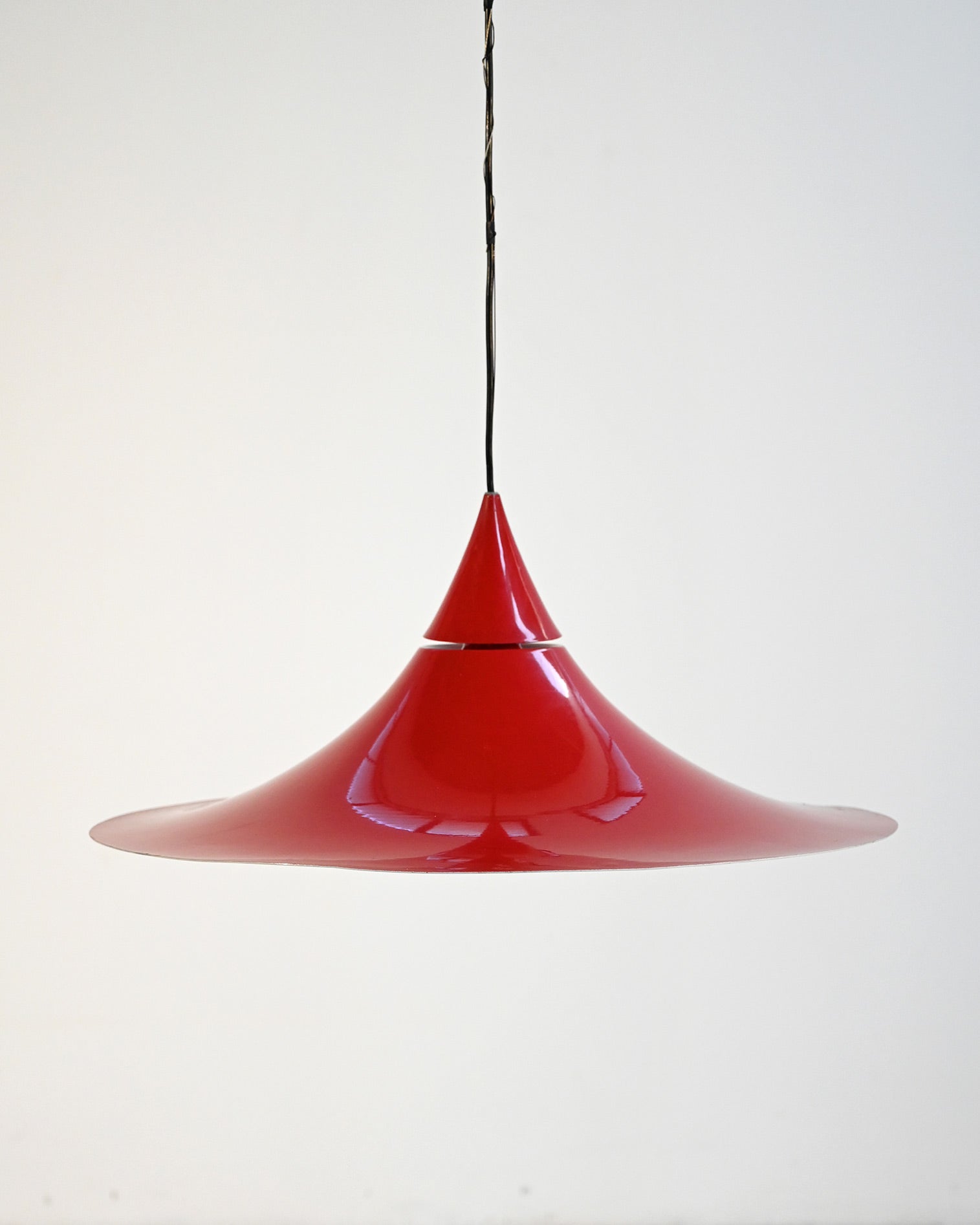 Coppia di lampade da soffitto attribuibili al modello “Semi” di Claus Bonderup e Torsten Thorup per Fog & Mørup, anni ’60 3