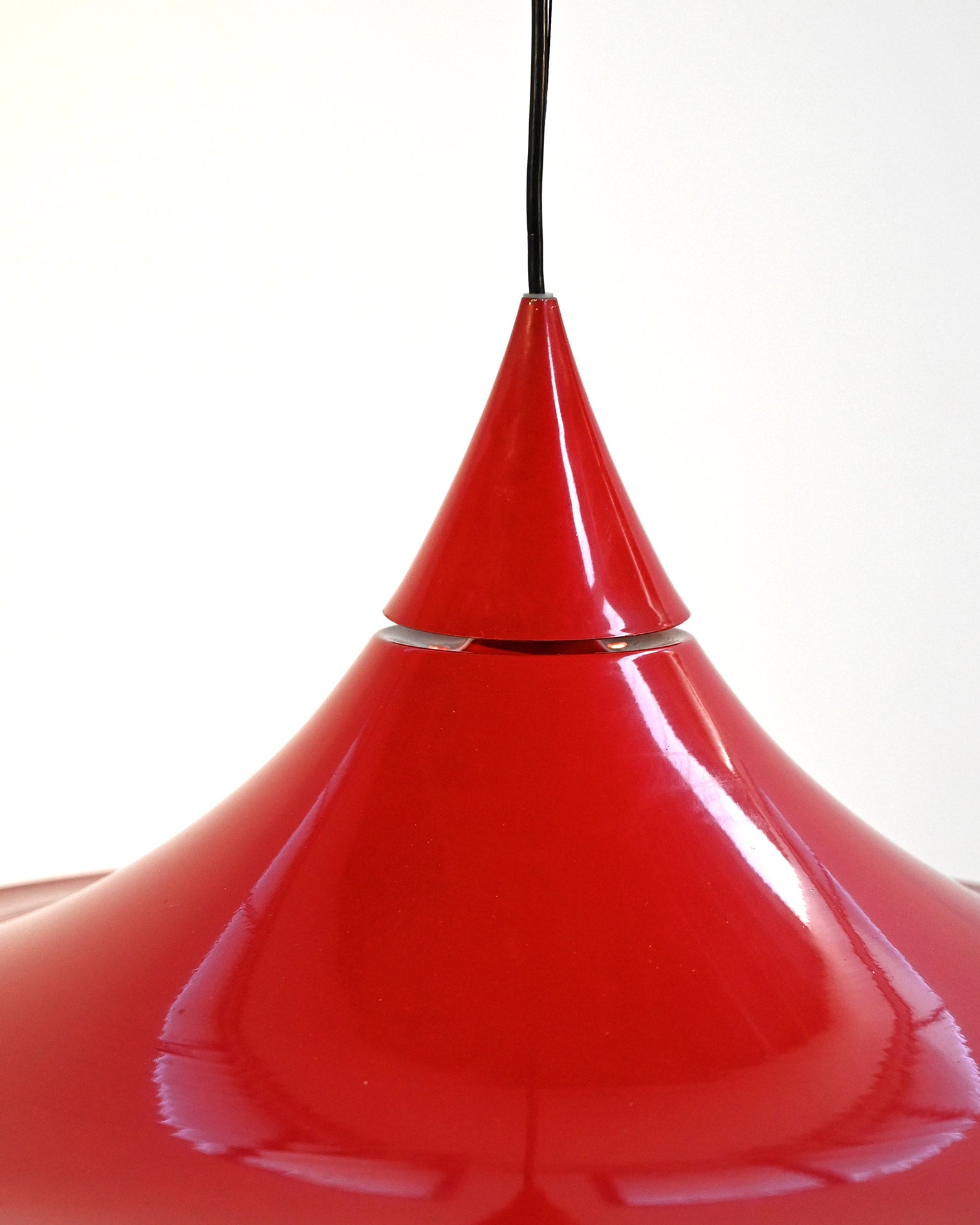 Coppia di lampade da soffitto attribuibili al modello “Semi” di Claus Bonderup e Torsten Thorup per Fog & Mørup, anni ’60 8