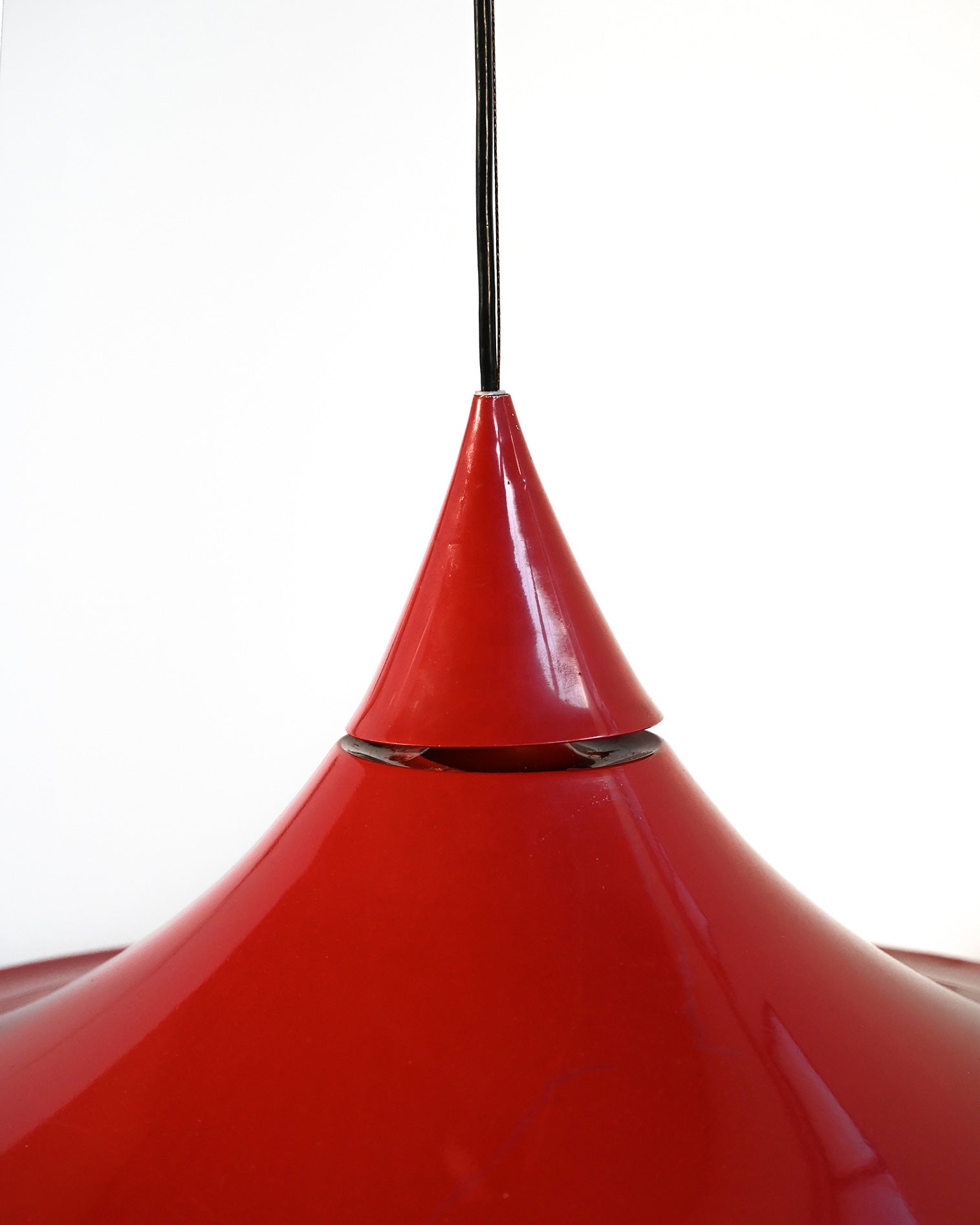 Coppia di lampade da soffitto attribuibili al modello “Semi” di Claus Bonderup e Torsten Thorup per Fog & Mørup, anni ’60 10