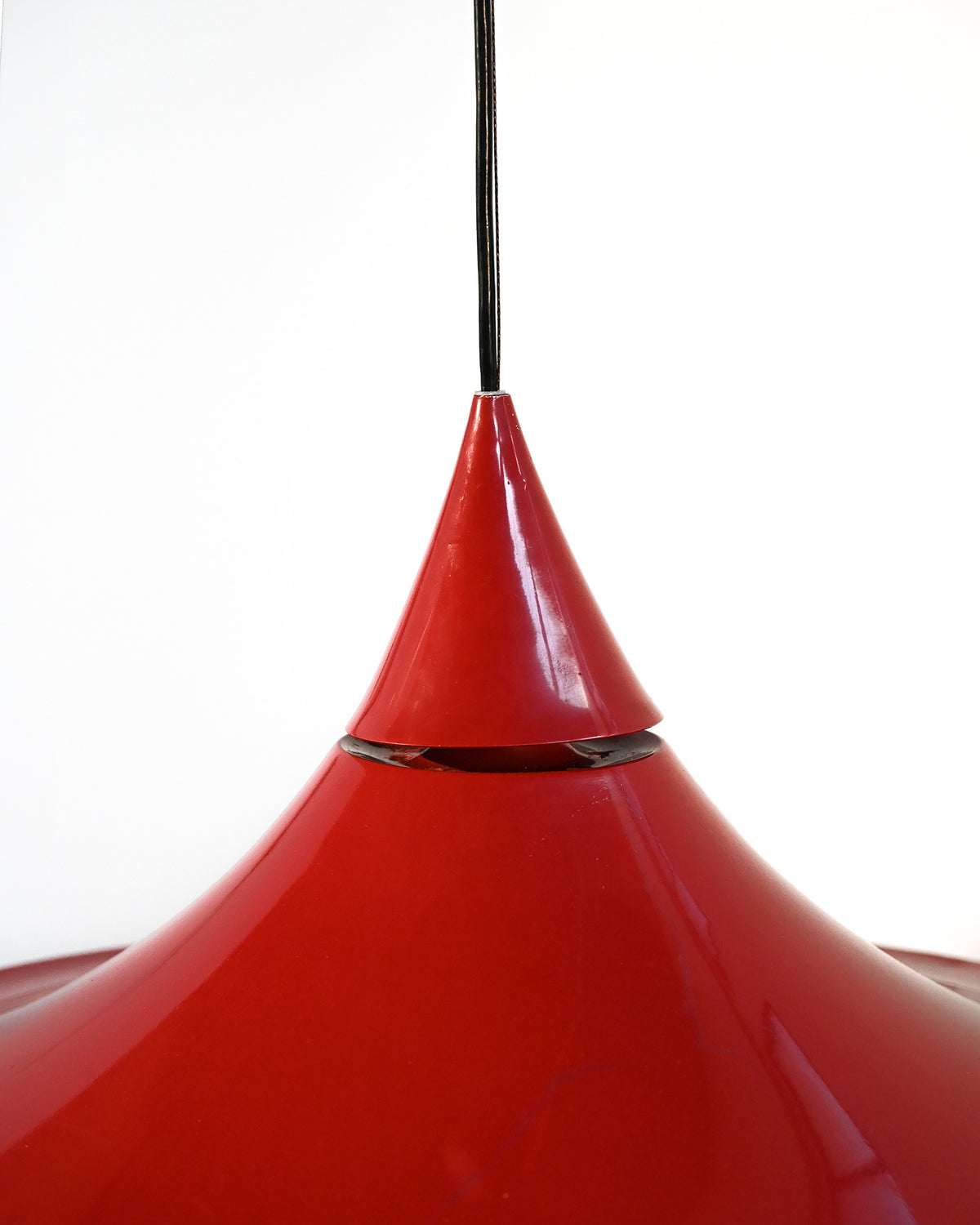 Coppia di lampade da soffitto attribuibili al modello “Semi” di Claus Bonderup e Torsten Thorup per Fog & Mørup, anni ’60 10