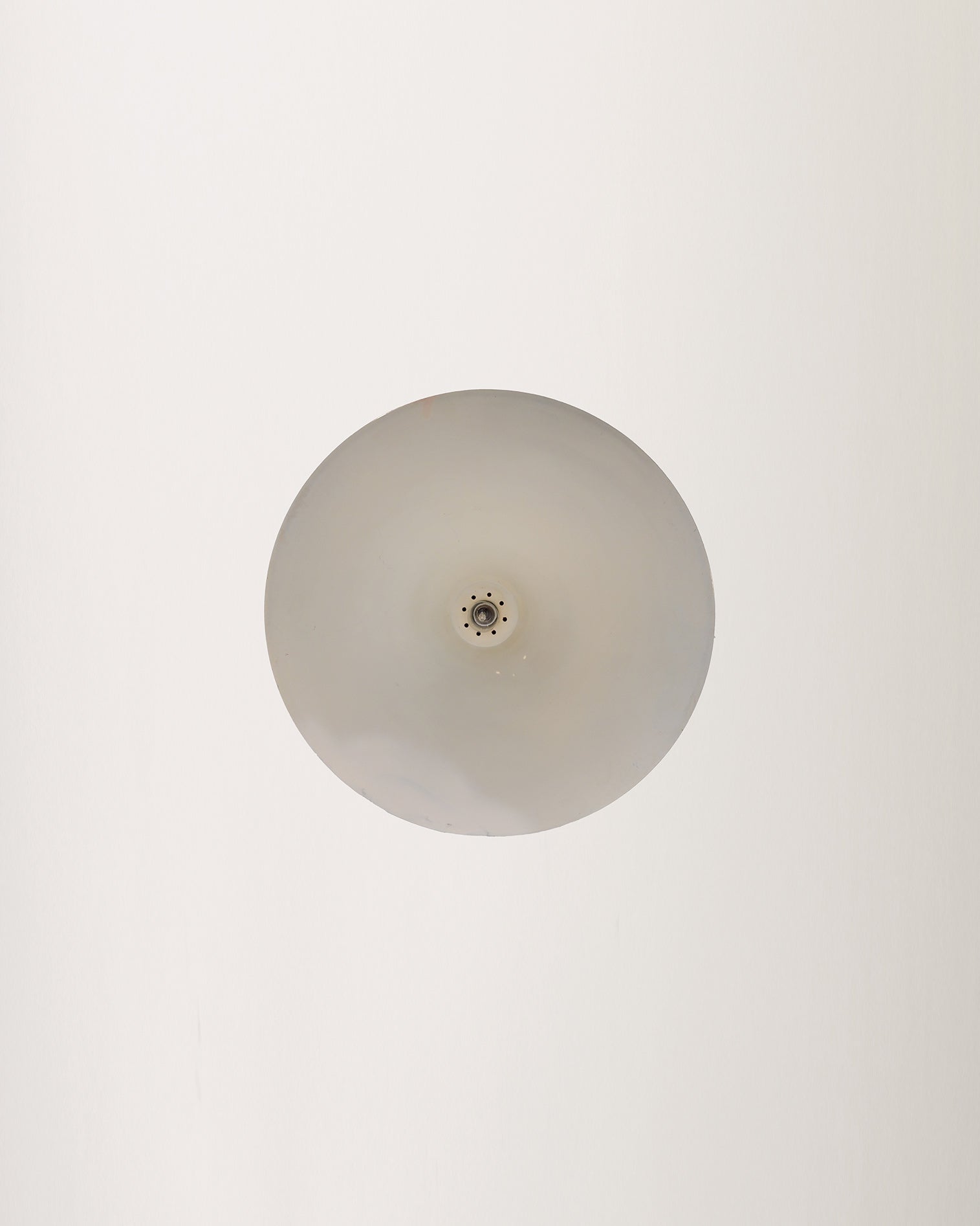 Coppia di lampade da soffitto attribuibili al modello “Semi” di Claus Bonderup e Torsten Thorup per Fog & Mørup, anni ’60 11