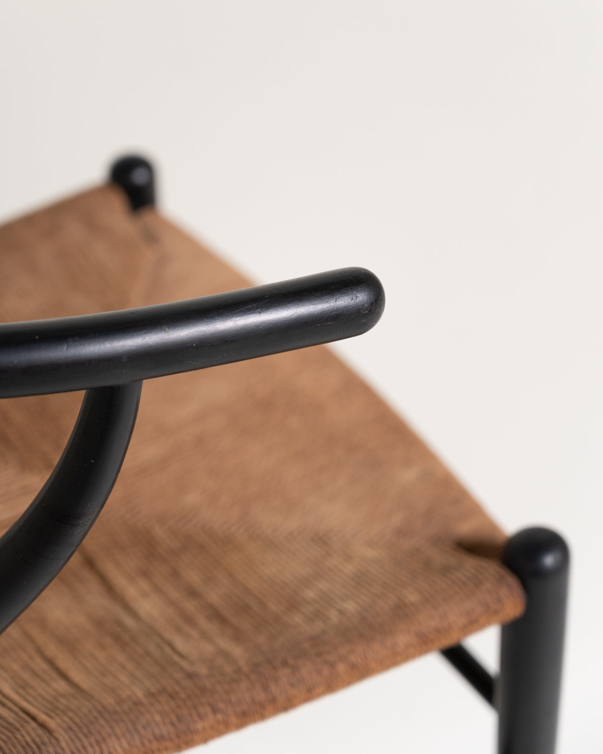 Set di 2 sedie “Wishbone Chair” “CH24” di Hans J. Wegner, anni '50