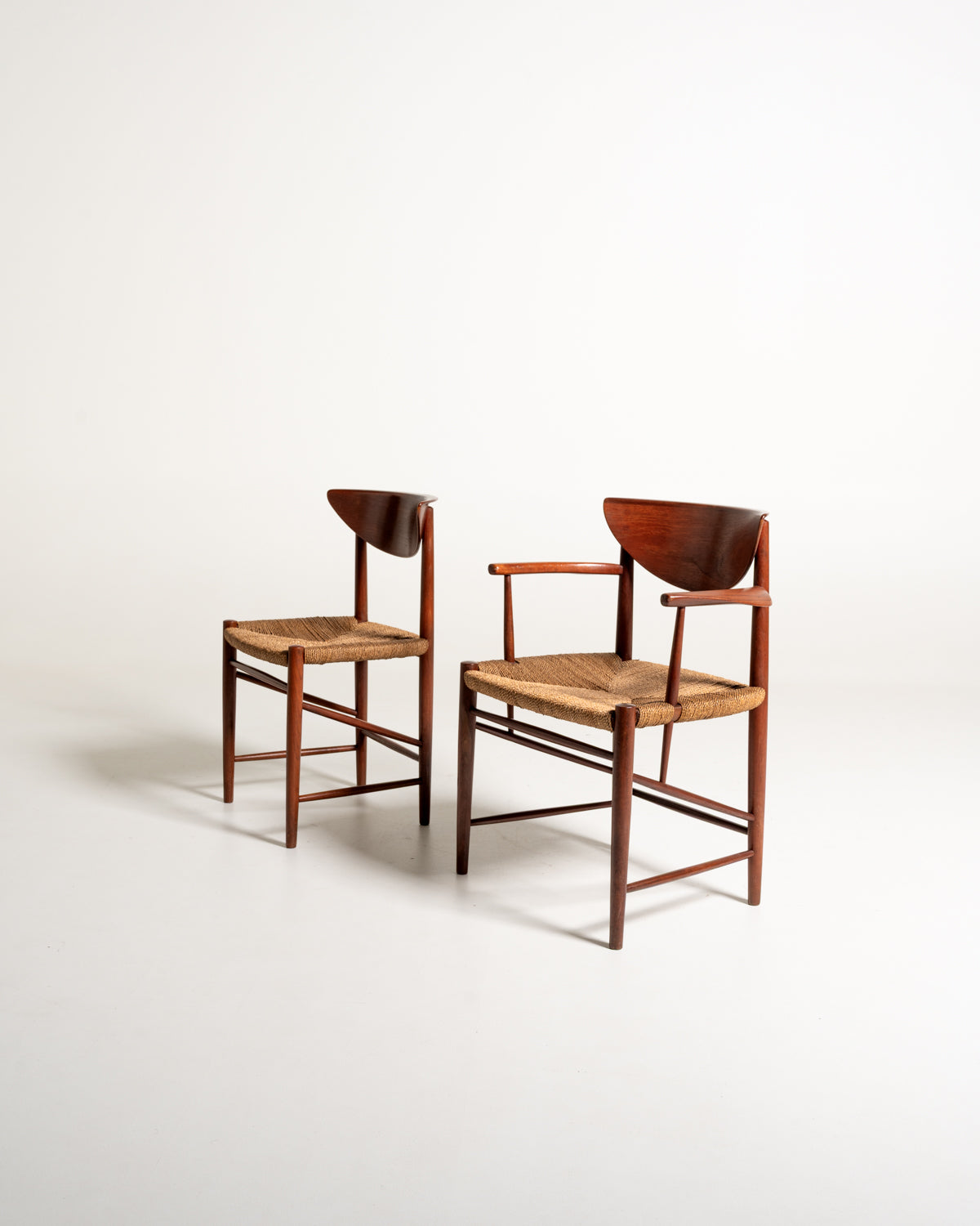 Otto sedie 316/317 di Hvidt & Mølgaard-Nielsen per Søborg, anni ’50/’60