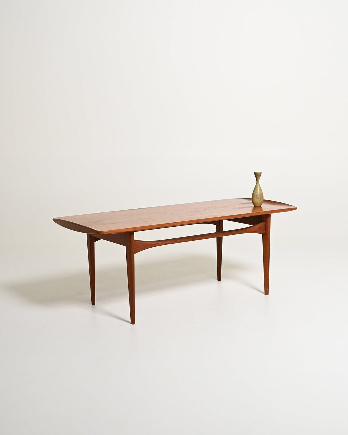Tavolino da caffè di Tove & Edvard Kind-Larsen in teak, Danimarca, anni '60