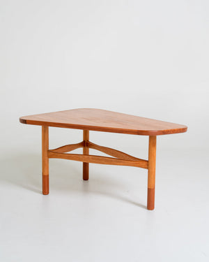 Tavolino in teak e rovere di Yngve Ekström per Westbergs Möbler, Svezia, anni ’50