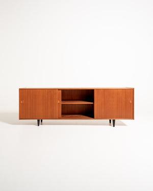 Sideboard danese in teak con tre ante, anni ’60/’70