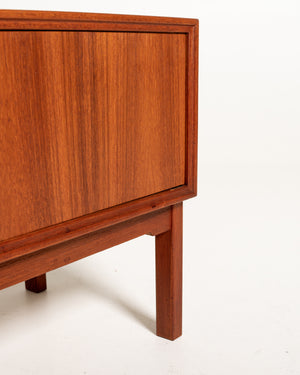 Piccolo mobile contenitore scandinavo in teak anni '60