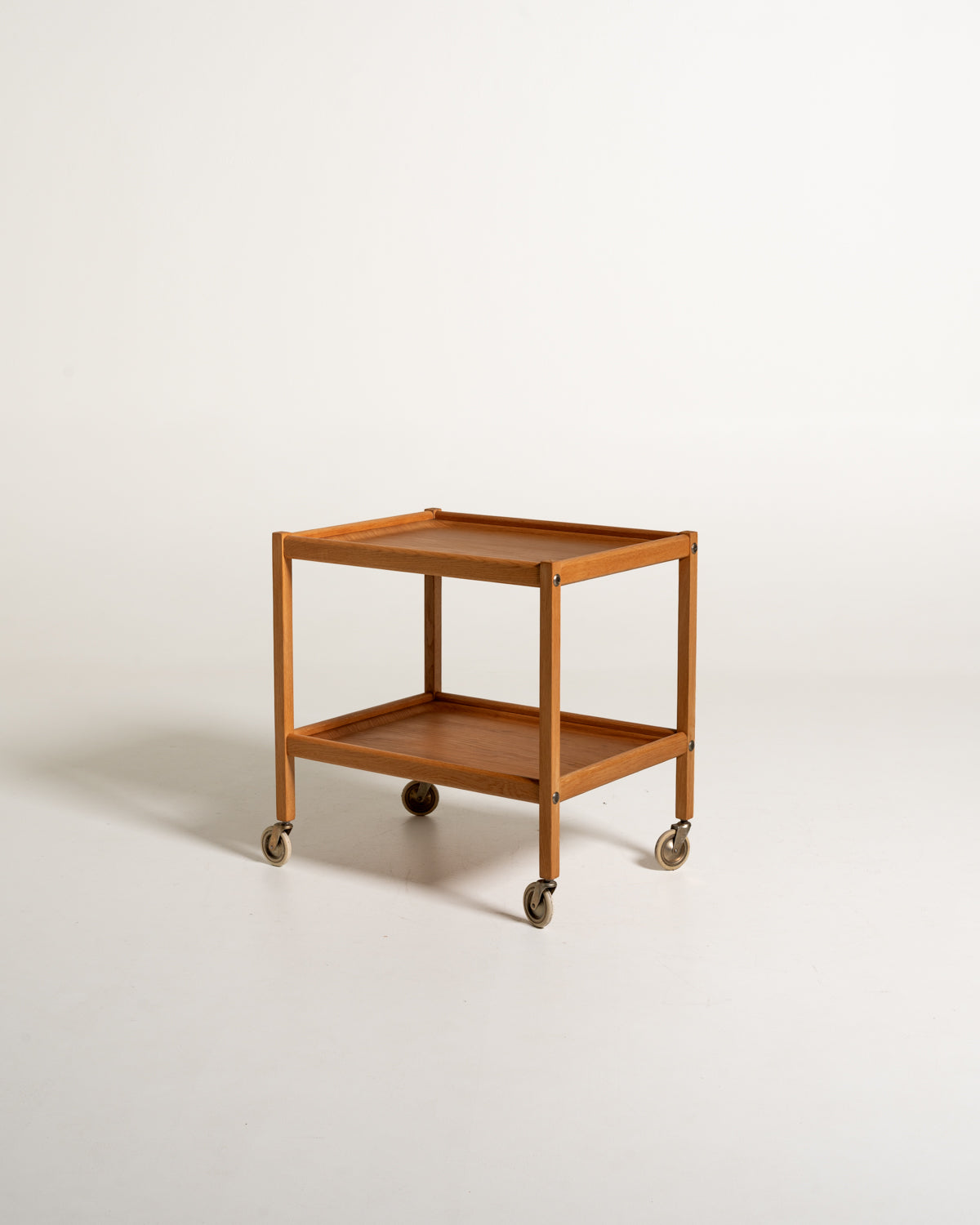 Carrello scandinavo in faggio e rovere, anni '60