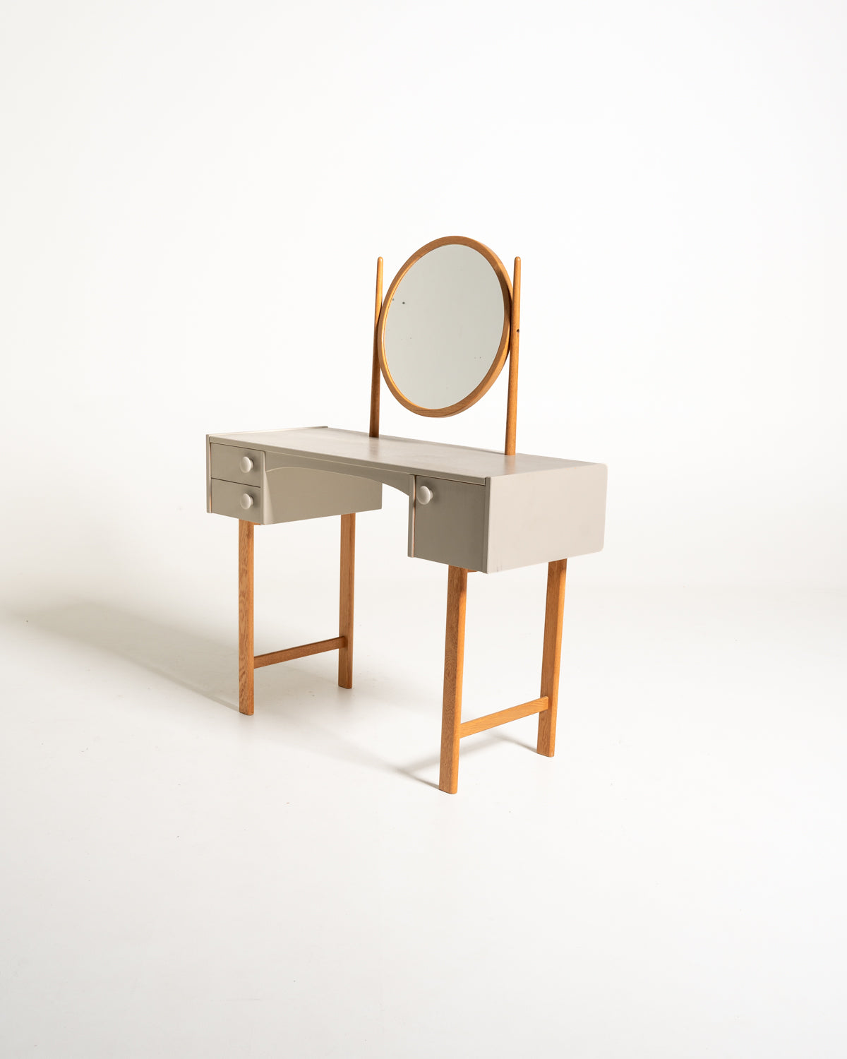 Toilette “Casino” in rovere di Sven Engström e Gunnar Myrstrand per Tingströms, Svezia, anni ’60