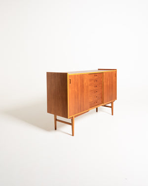 Highboard scandinavo in teak e rovere, anni ’60