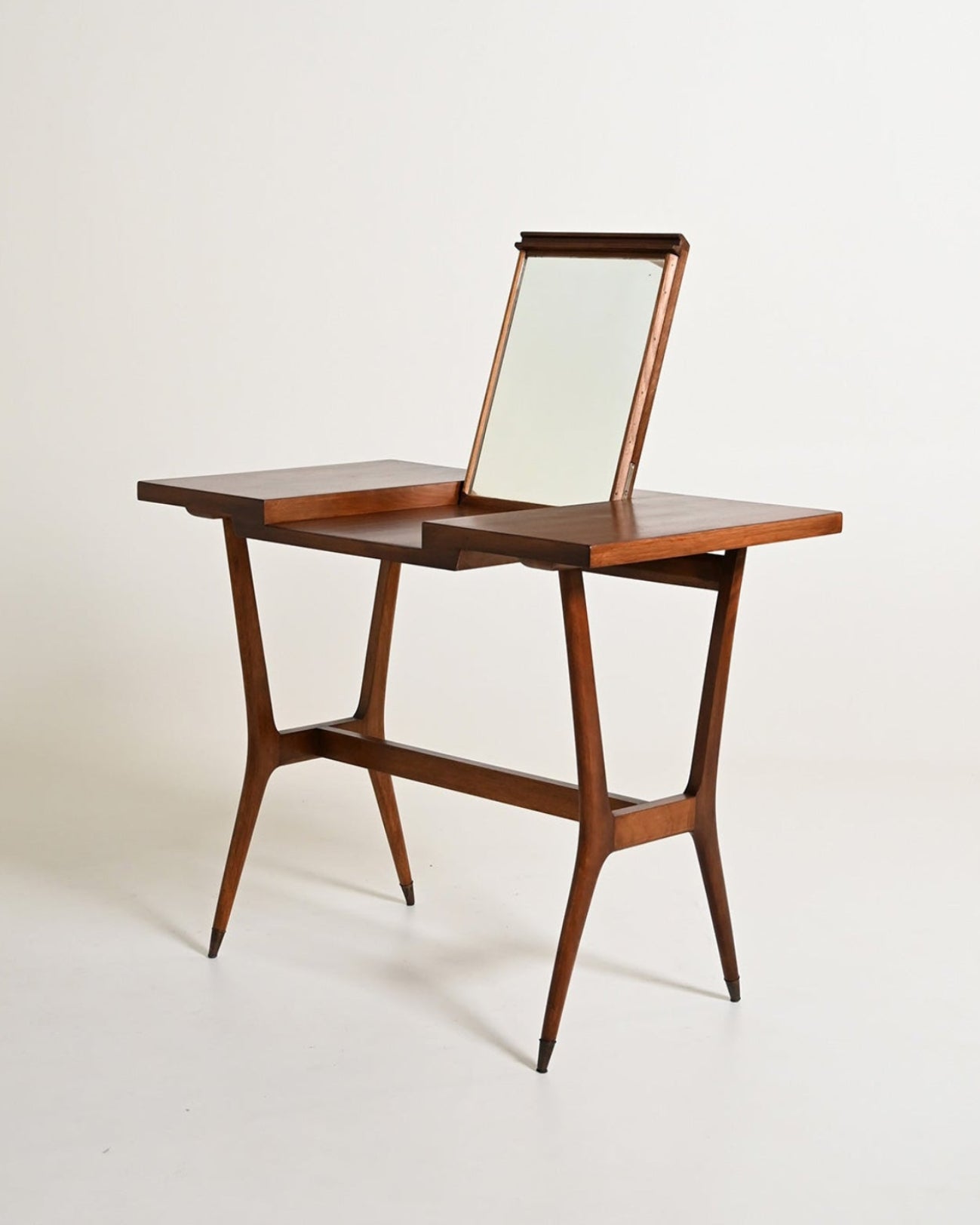 Toeletta vintage in teak con specchio integrato, anni '60