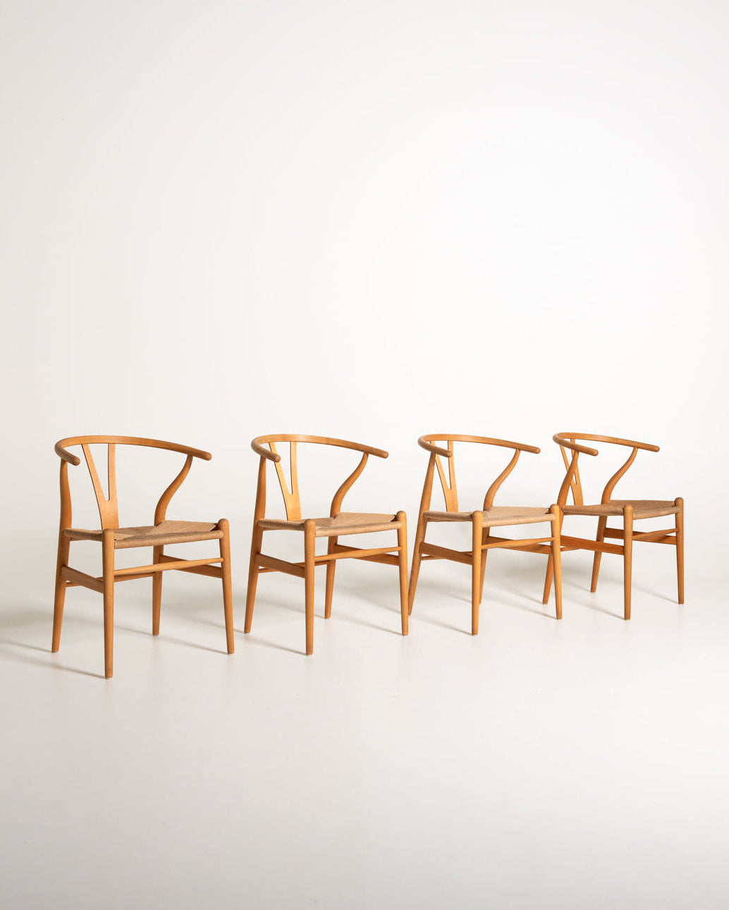 Set di quattro CH24 “Wishbone Chair” di Hans J. Wegner, design 1950