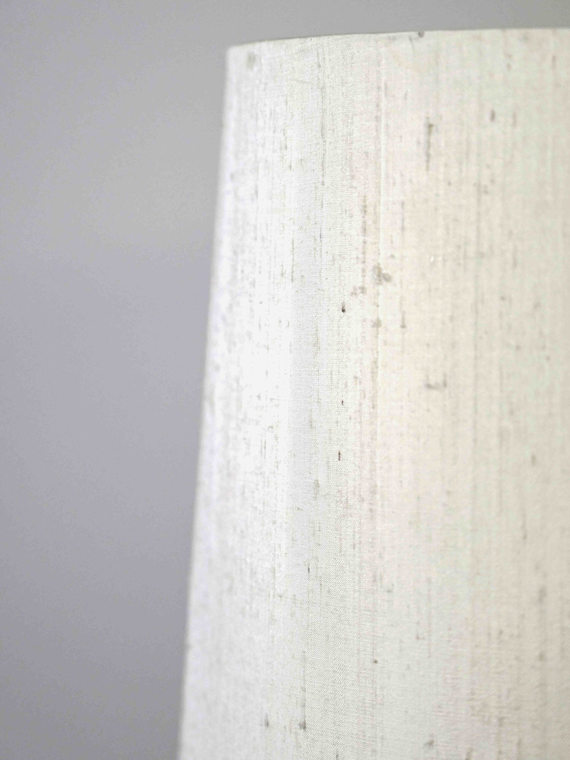 Lampada dorata in ottone 7