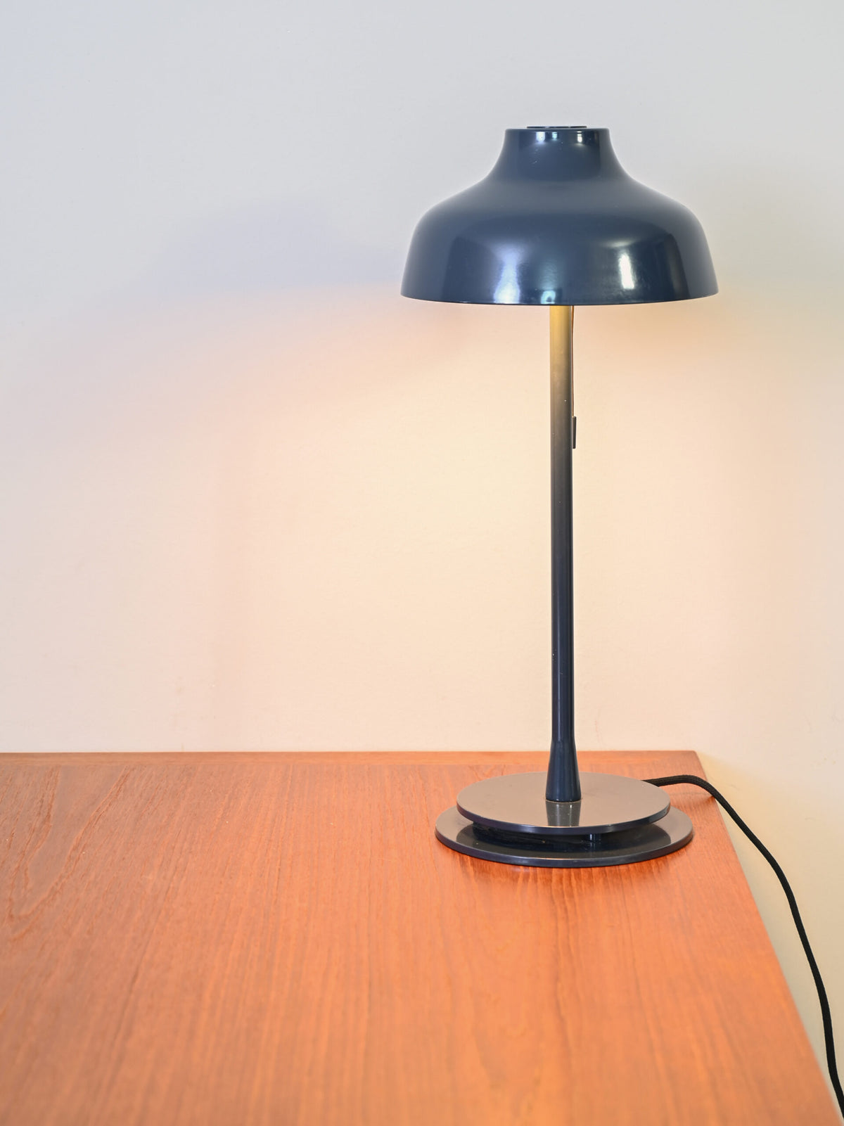 Lampada dorata in ottone 16