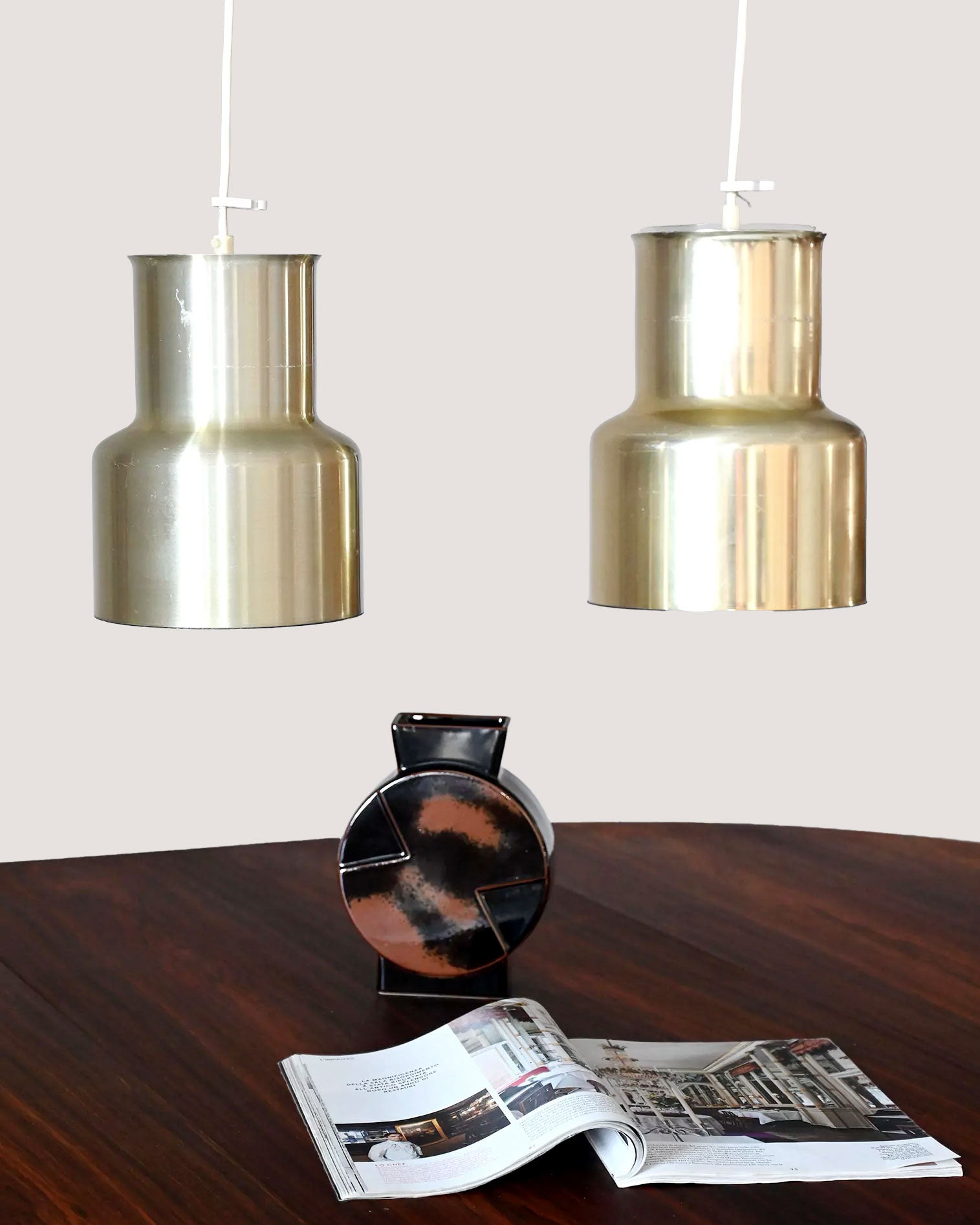 Coppia di lampade a sospensione vintage oro