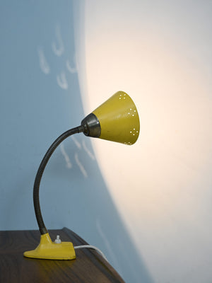 Lampada da tavolo gialla vintage 1
