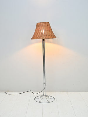 Lampada a piantana con paralume in rattan 1
