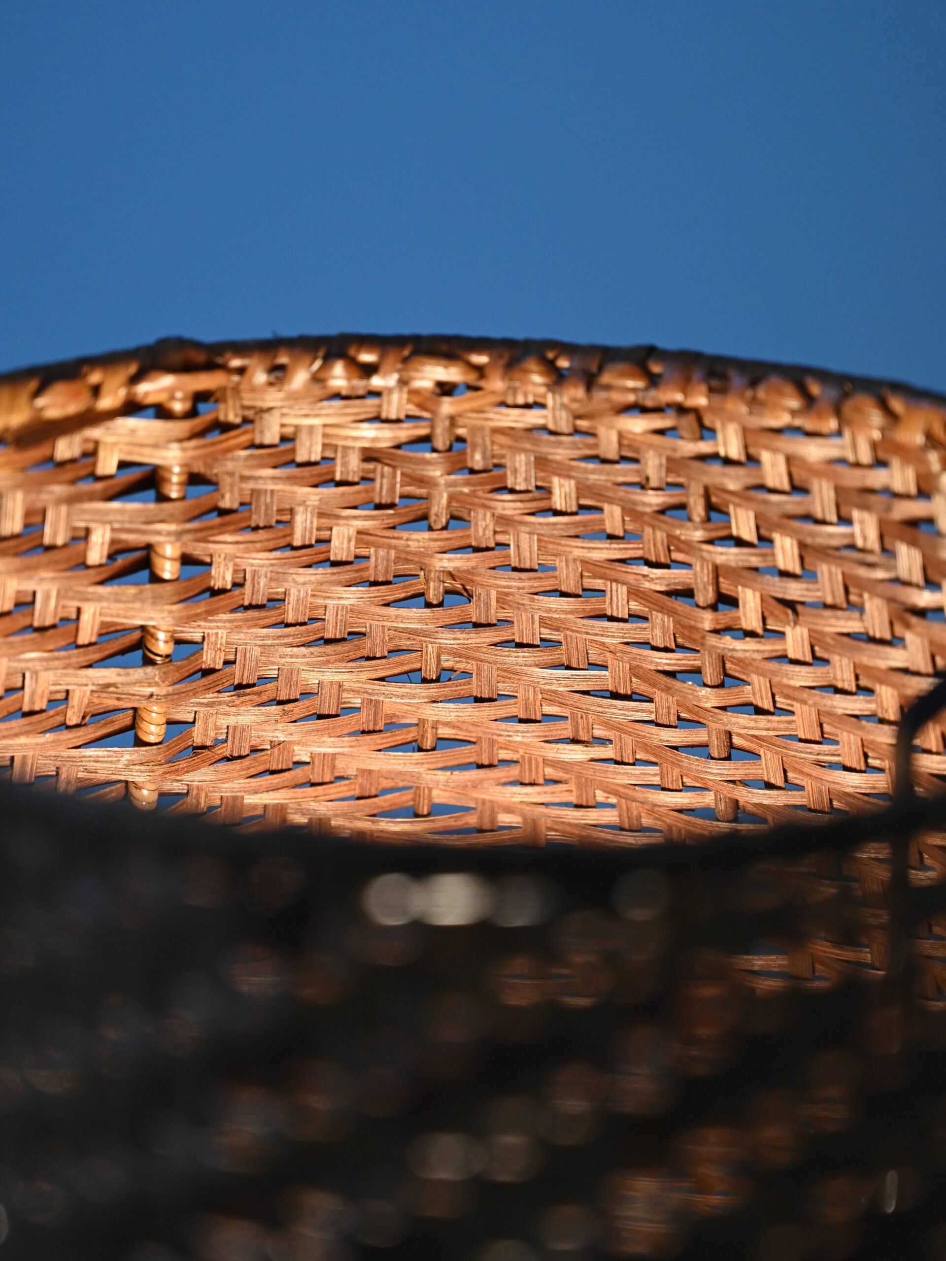 Lampada a piantana con paralume in rattan 9