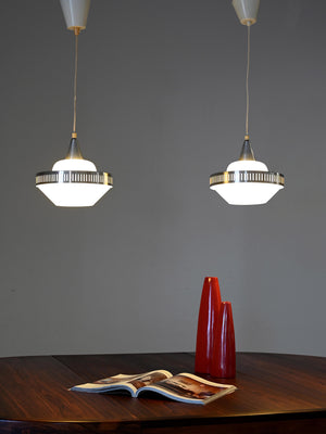 Lampade a sospensione in vetro e metallo