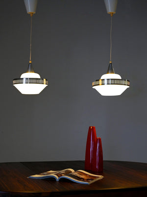 Lampade a sospensione in vetro e metallo 2