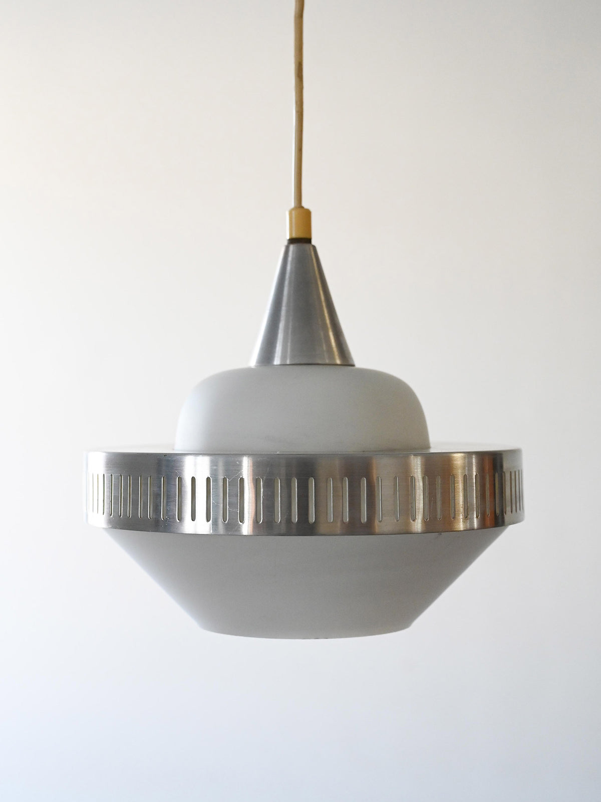 Lampade a sospensione in vetro e metallo 3