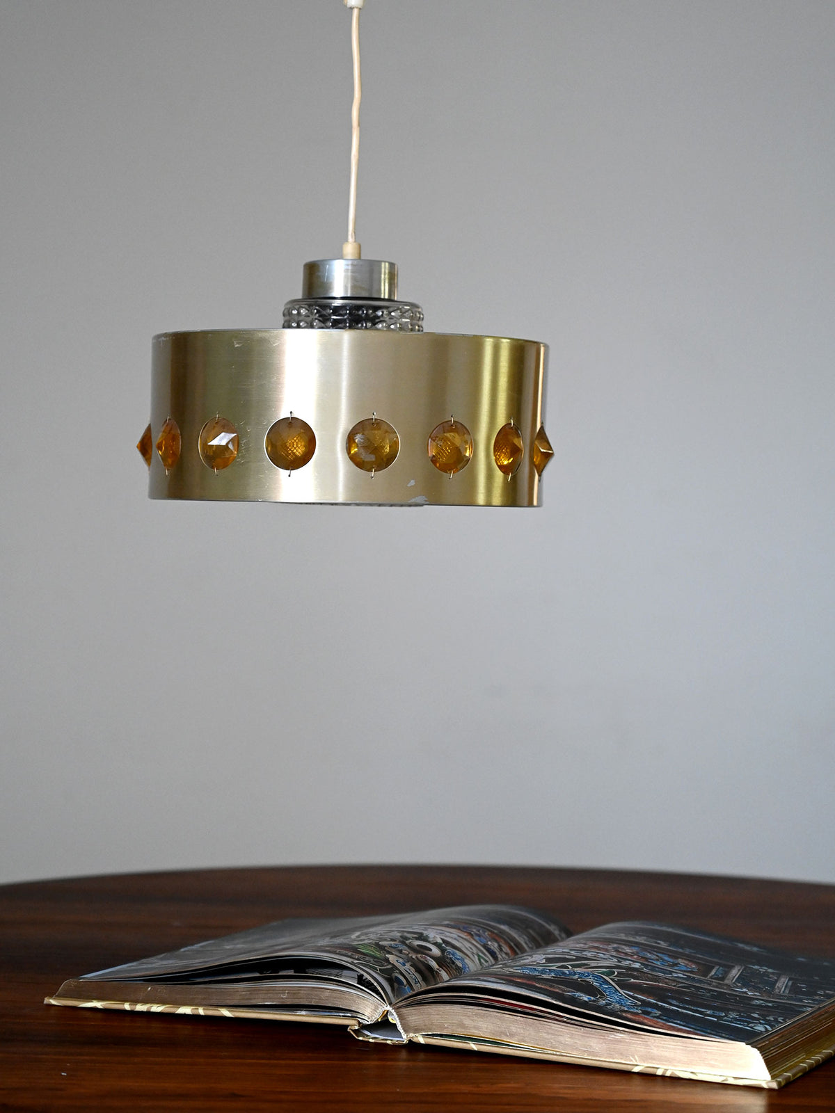Lampada a sospensione con metallo e vetro 3