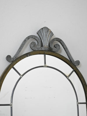 Specchio nordico in metallo anni '50 – Design vintage 1